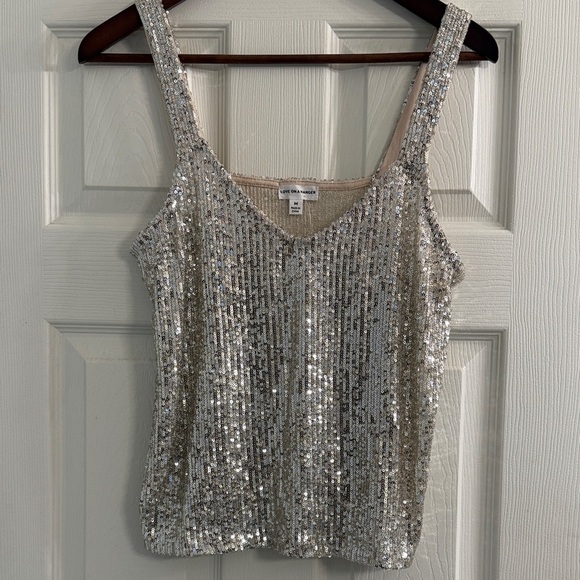 🆕‼️ - NWT - Love on a Hanger Sequin Embellished Tank Top in Champagne - Size M - Picture 1 of 7